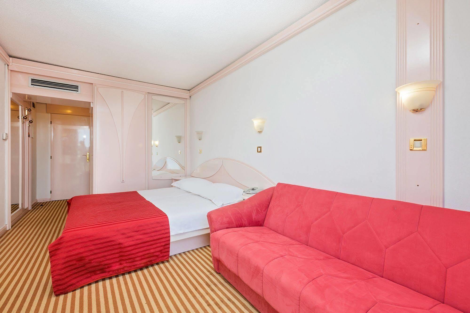 Zorna Plava Laguna 3*